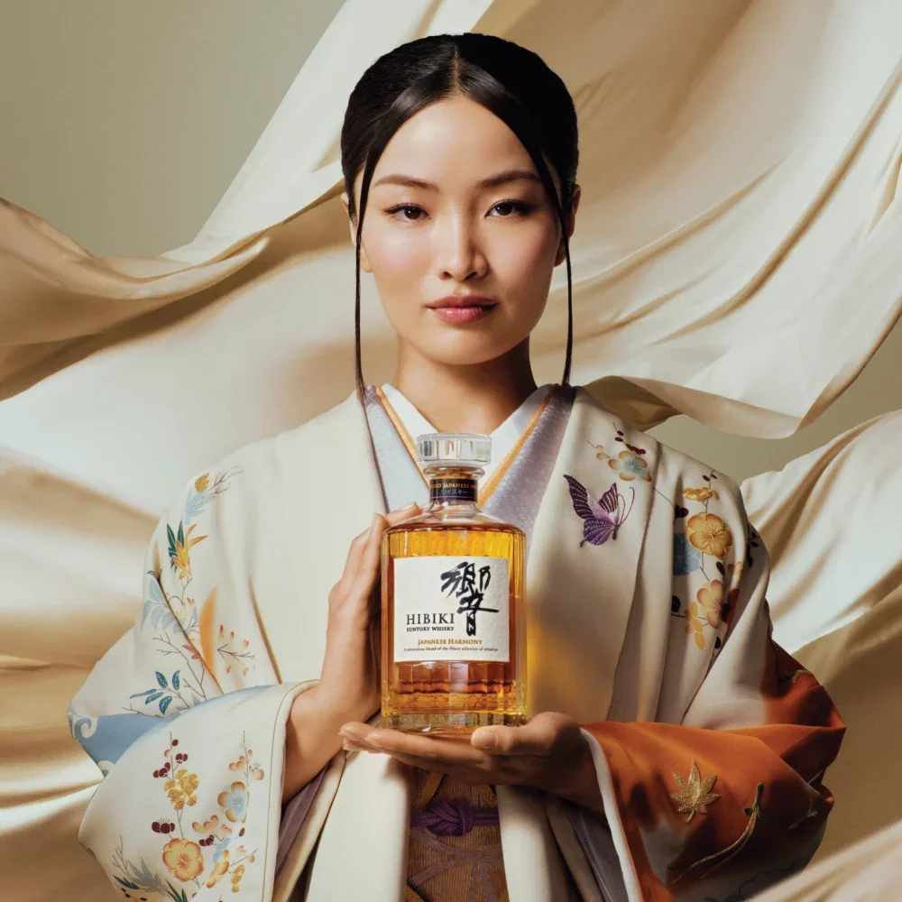 Hibiki Finds a Kindred Spirit in 500-Year-Old Kimono House