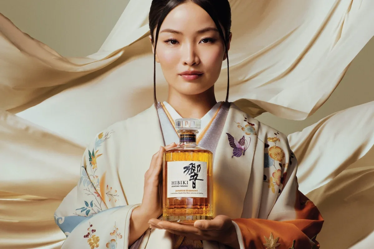 Hibiki Finds a Kindred Spirit in 500-Year-Old Kimono House